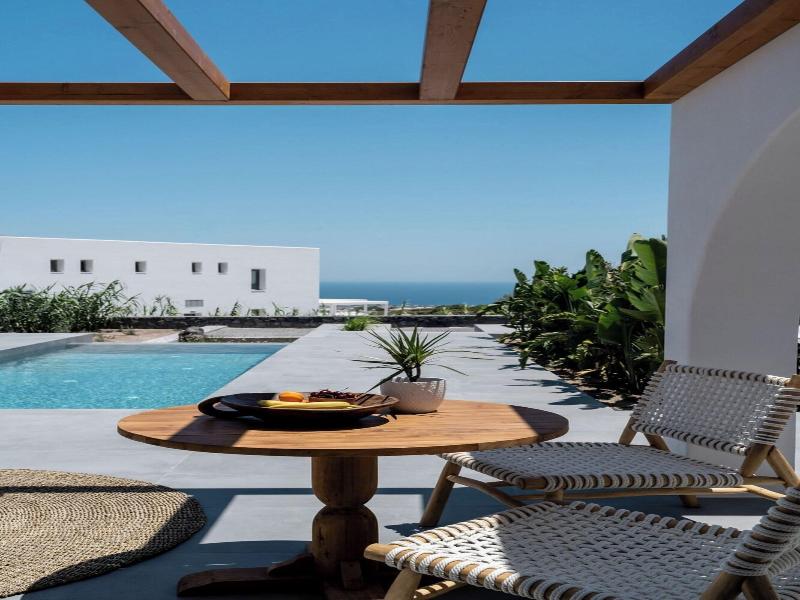 Numa Santorini