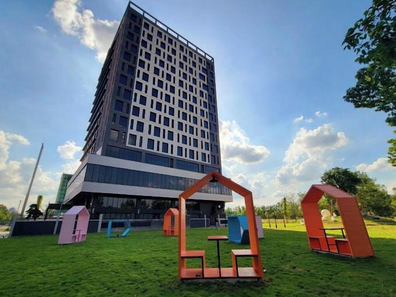 Tc Hotel Binh Duong New City image