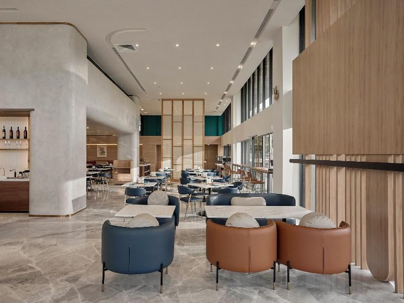 Tc Hotel Binh Duong New City image