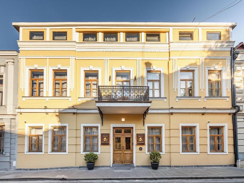 The Blue Fox Hotel image
