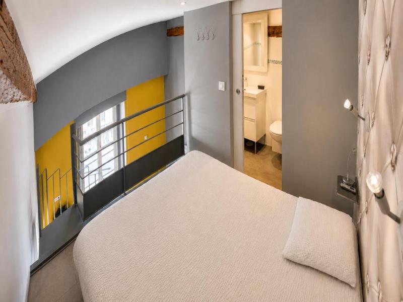 Appartements Nice Centre Carre D Or image