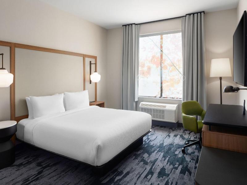 Fairfield Inn Suites Whitsett Greensboro East image