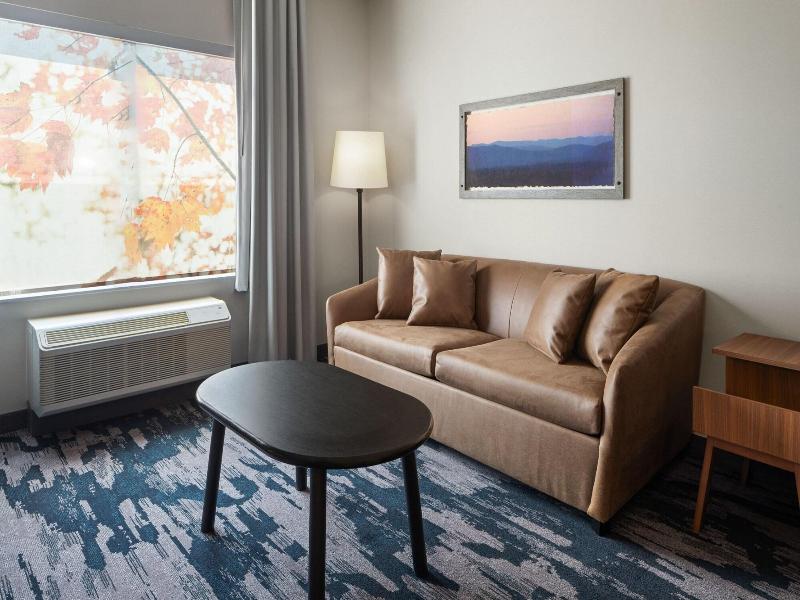 Fairfield Inn Suites Whitsett Greensboro East image