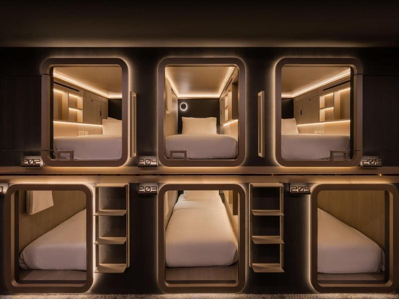 Cube Social Boutique Capsule Hotel image