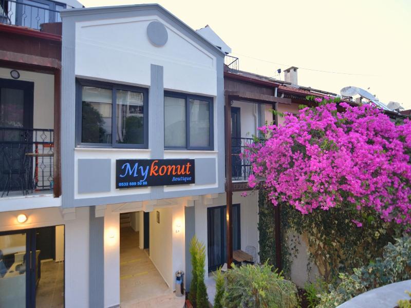 Mykonut Boutique Suites image