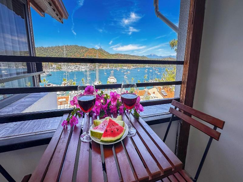 Mykonut Boutique Suites image