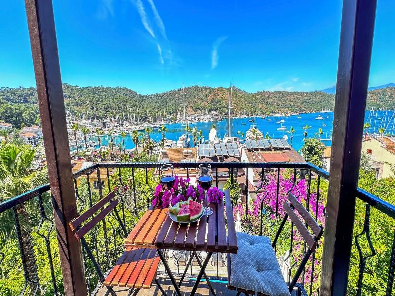 Mykonut Boutique Suites image