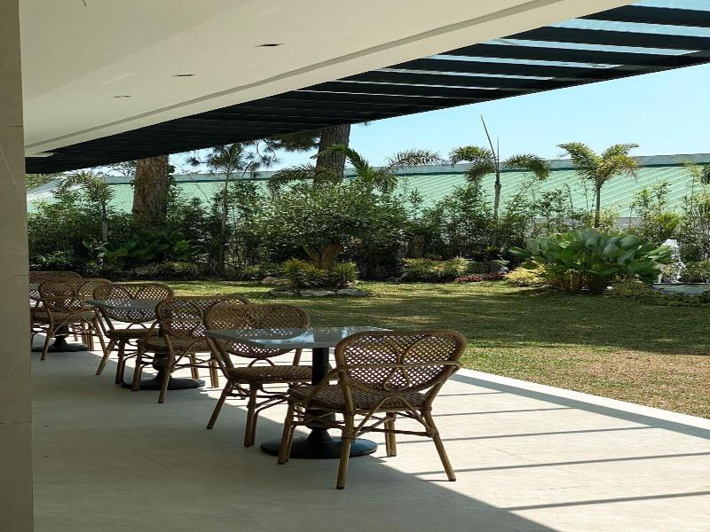 The Plaza Garden Hotel And Residences image