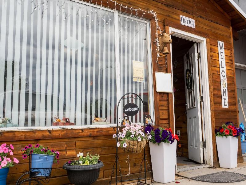 Sacajawea Inn