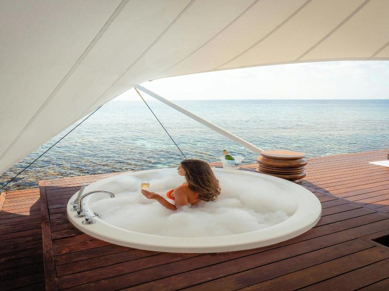 W Maldives image