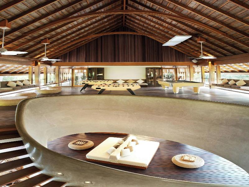 W Maldives image
