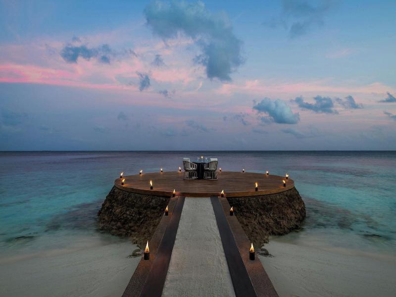 W Maldives image