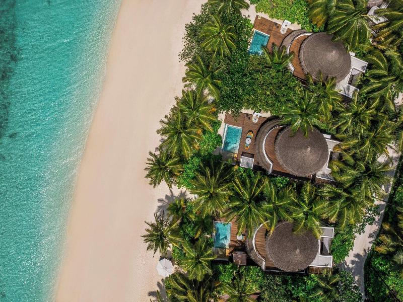 W Maldives image