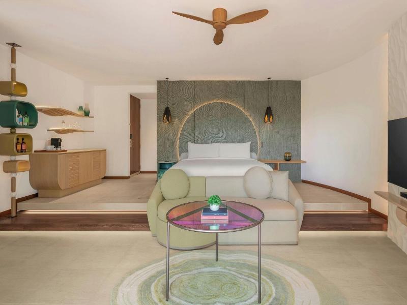 W Maldives image