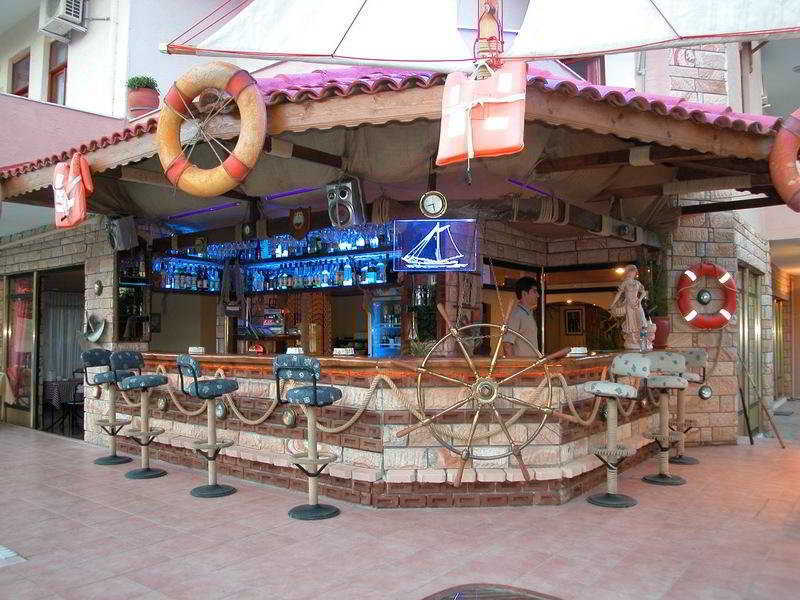Adonis Hotel