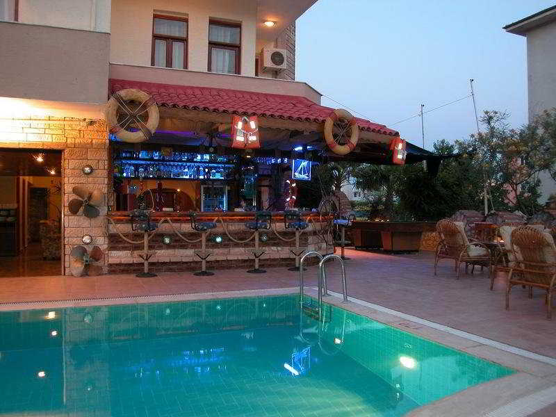 Adonis Hotel