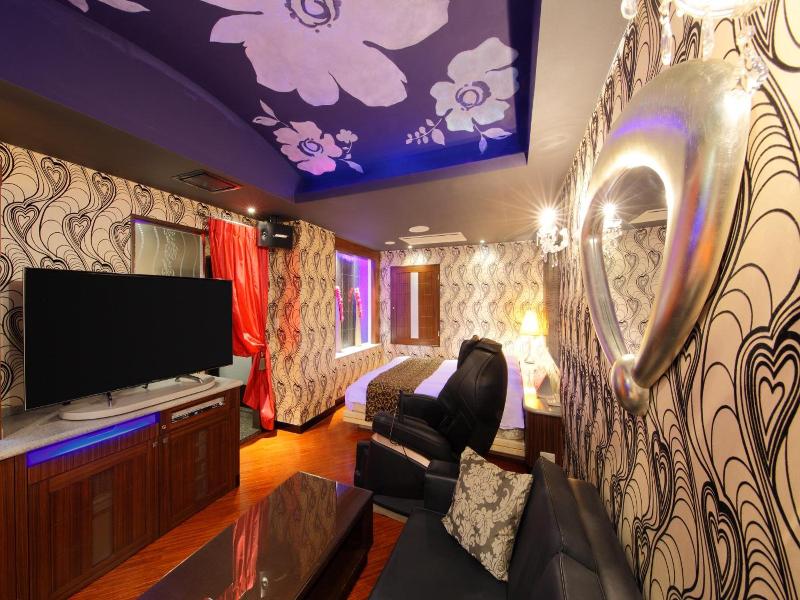 Hotel Cherena Kunitachi Adult Only image