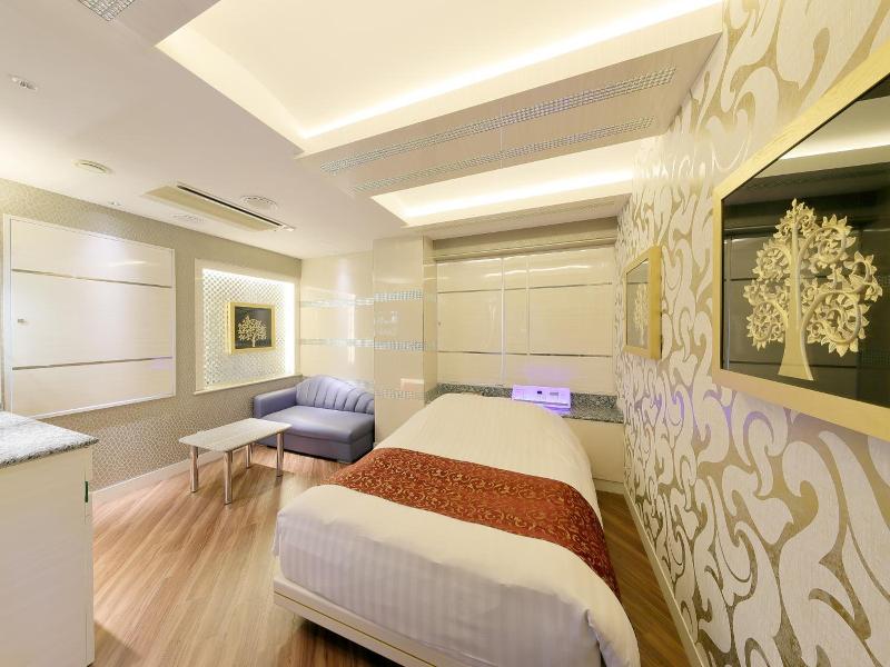 Hotel Cherena Kunitachi Adult Only image