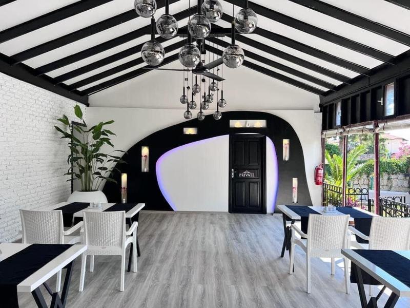 Carrington Suites image