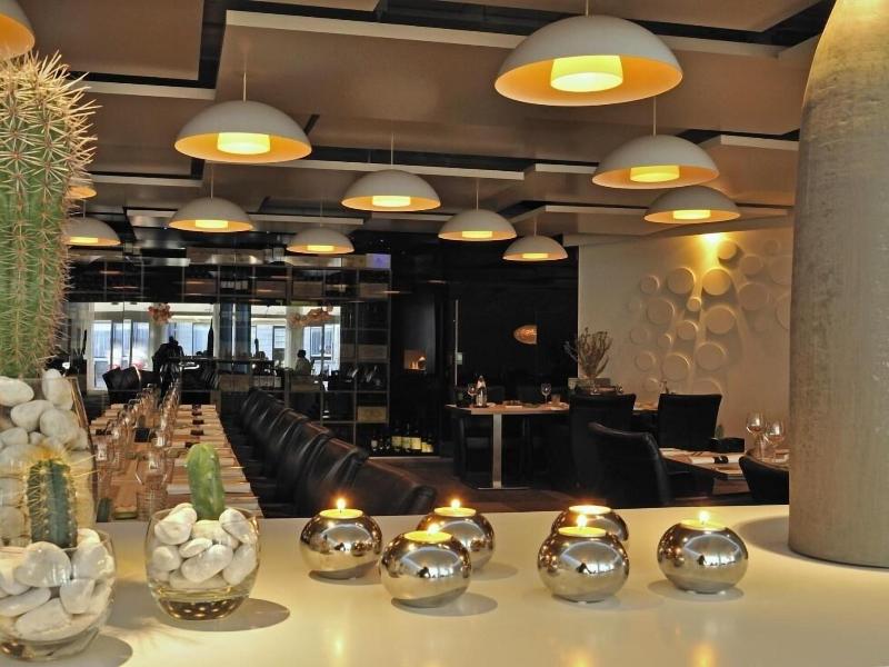 Hotel Royal image