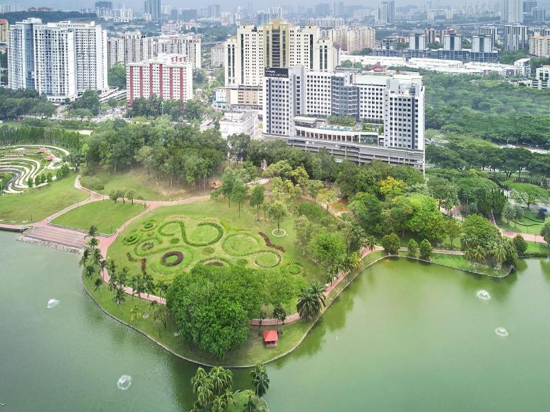 Komune Living & Wellness In The Park image