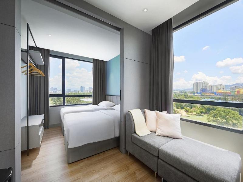 Komune Living & Wellness In The Park image