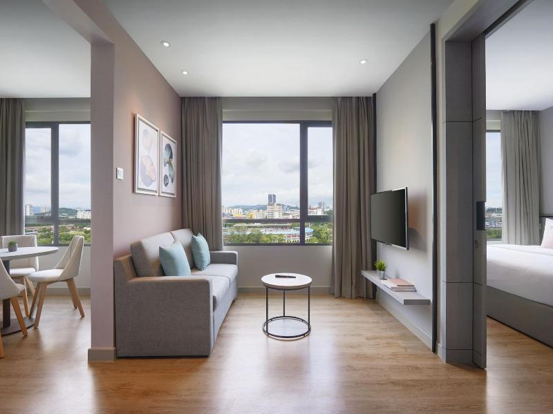 Komune Living & Wellness In The Park image