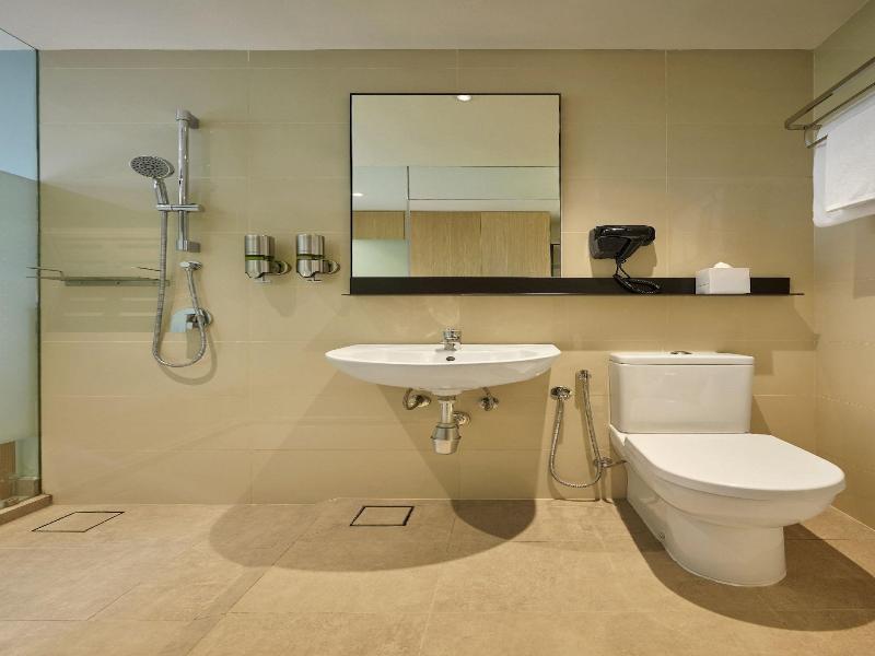 Komune Living & Wellness In The Park image