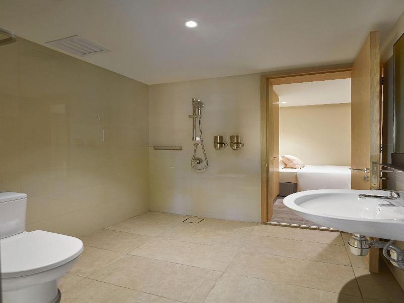 Komune Living & Wellness In The Park image