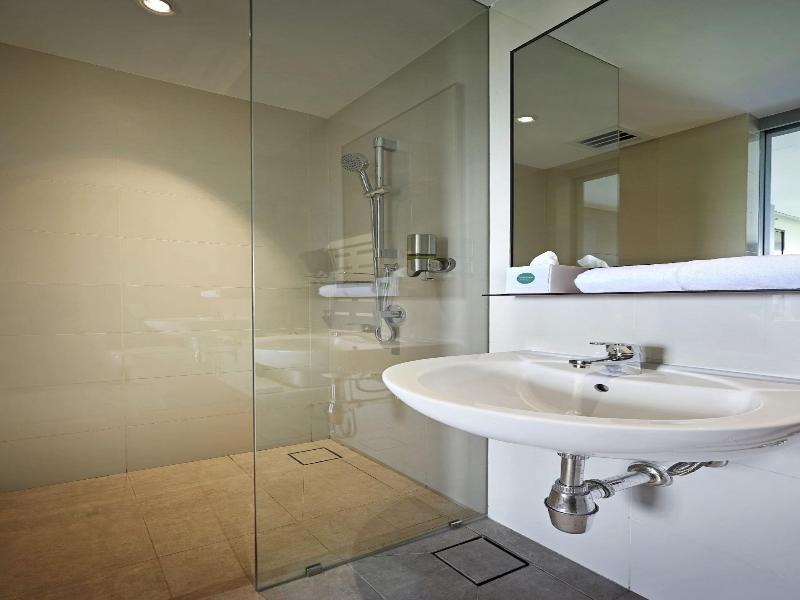Komune Living & Wellness In The Park image