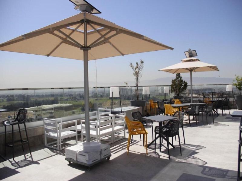 Golden Tulip Opera image