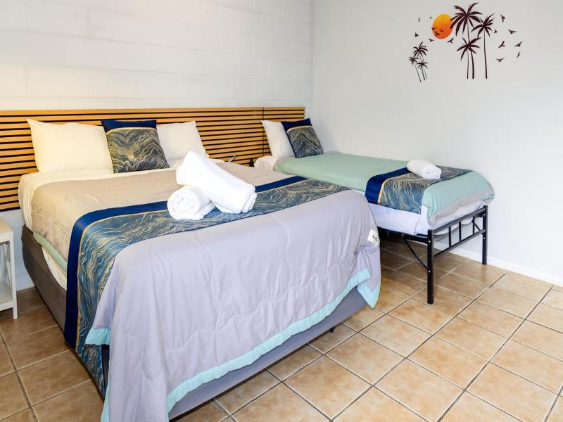 Innisfail Riverfront Motel