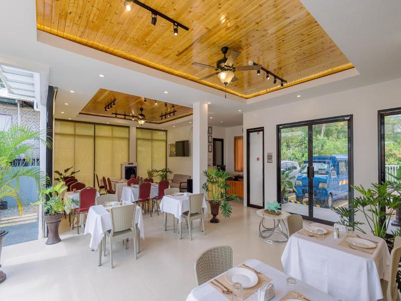 E L Westensee Resort image
