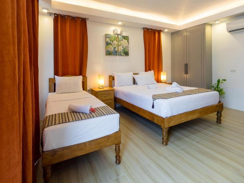 E L Westensee Resort image