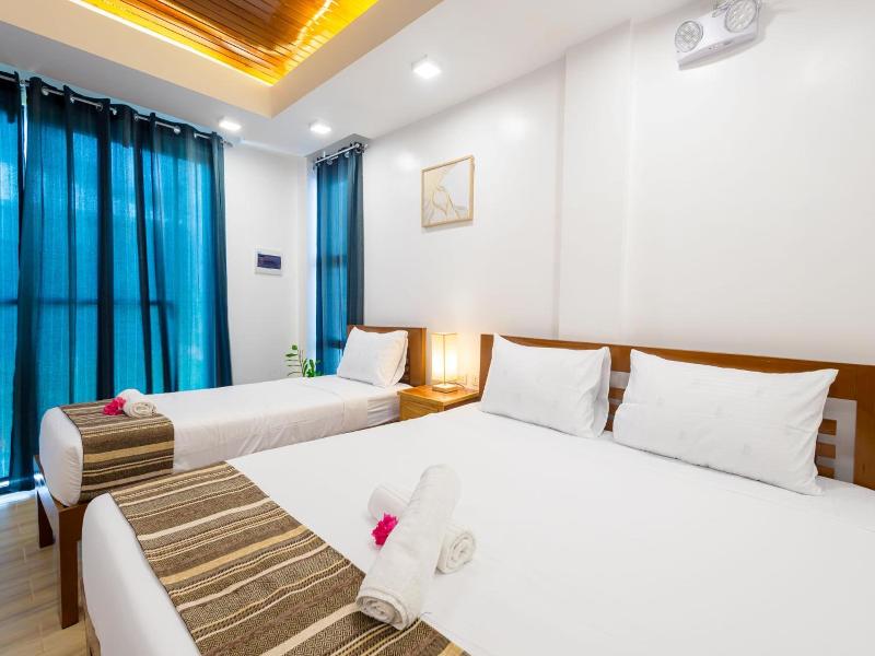 E L Westensee Resort image