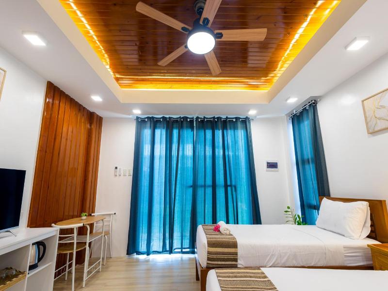E L Westensee Resort image