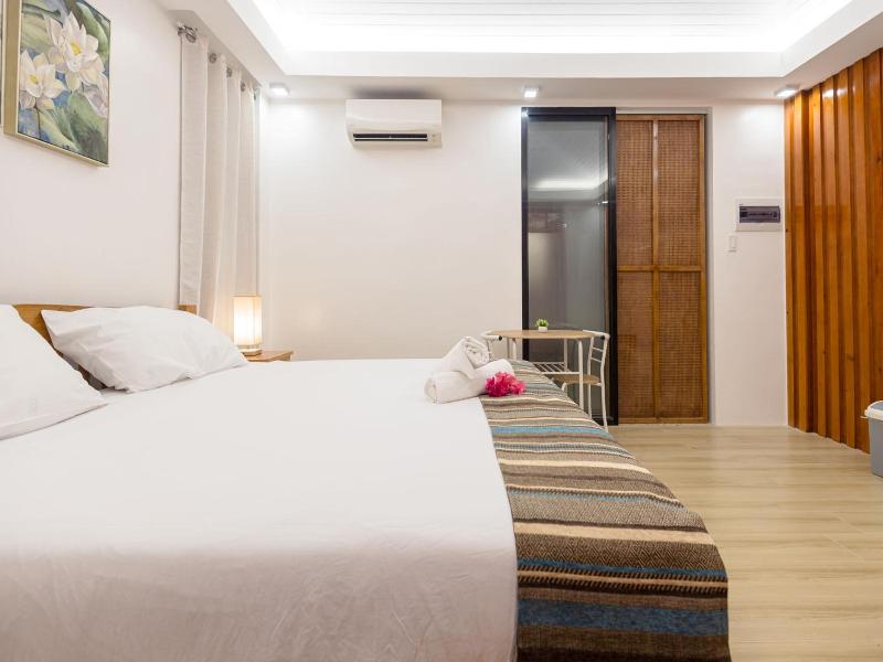 E L Westensee Resort image