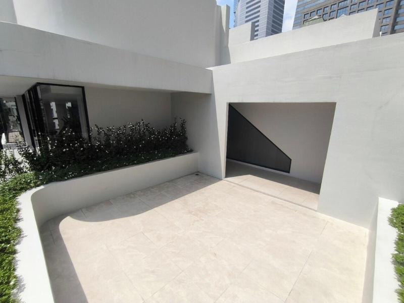 Sathorn 111 image