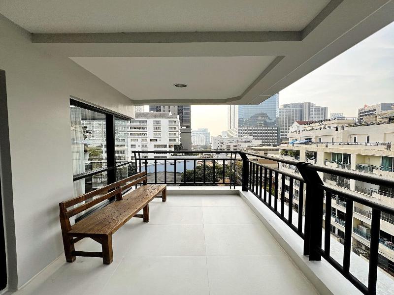 Sathorn 111 image