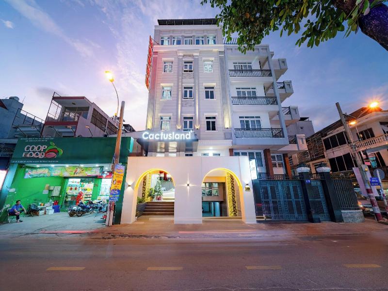 Cactusland Hotel Tan Binh image