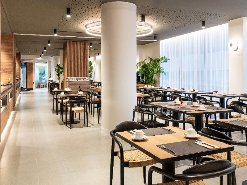 Barceló Santa Cruz Contemporáneo image