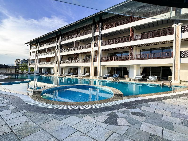 Lake View Resort image