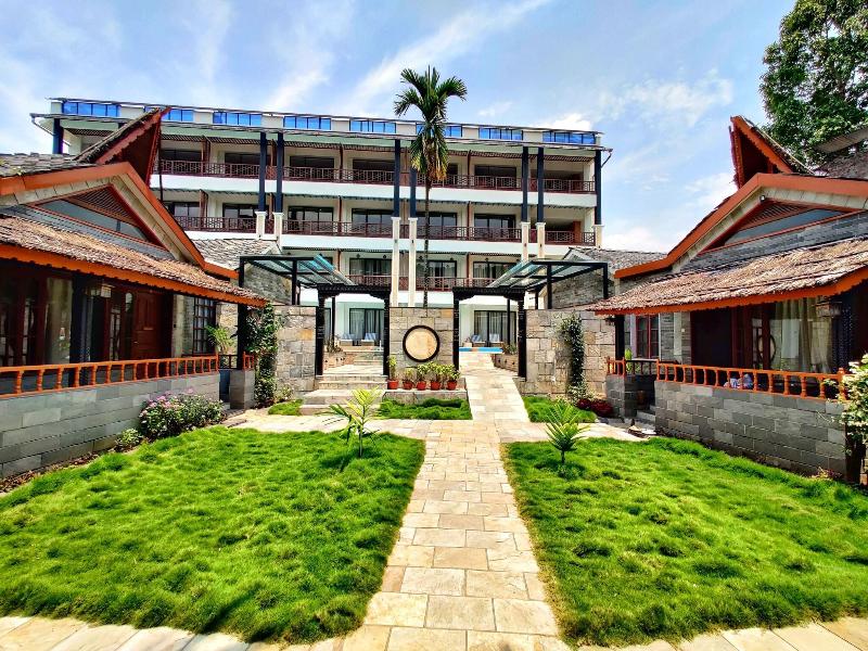Lake View Resort image