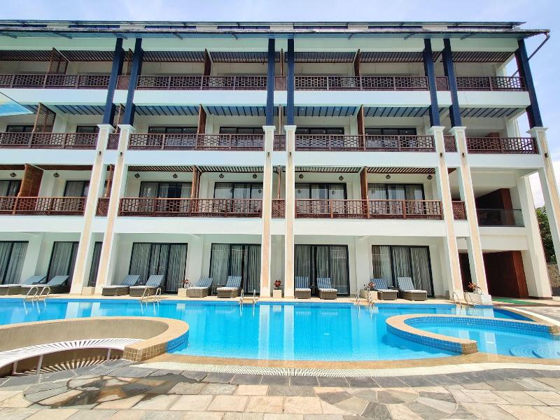 Lake View Resort image