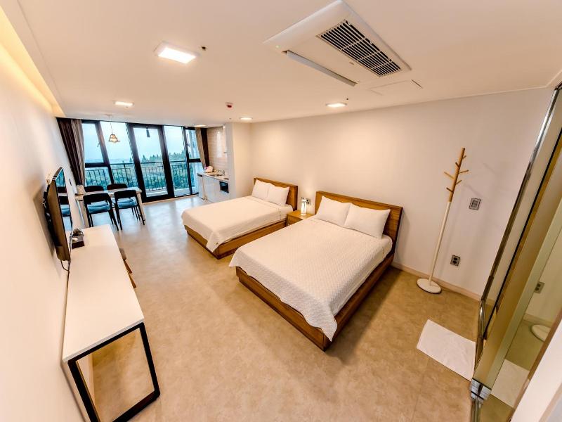 Jeju Ive Resort image