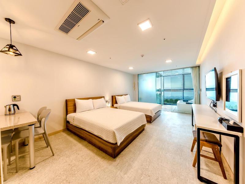 Jeju Ive Resort image