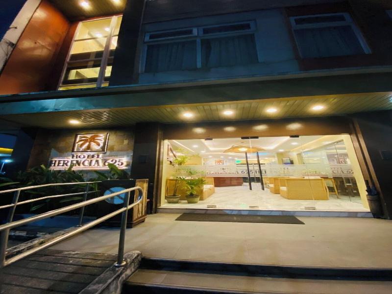 Hotel Herencia 625