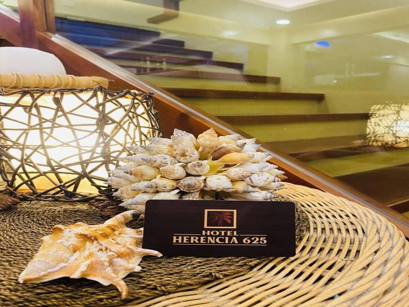 Hotel Herencia 625