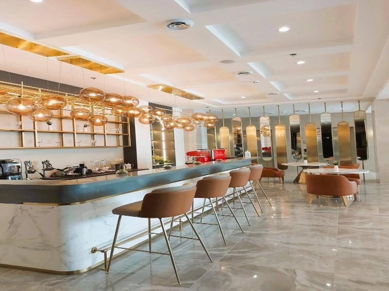 Uma Hotel And Residences image