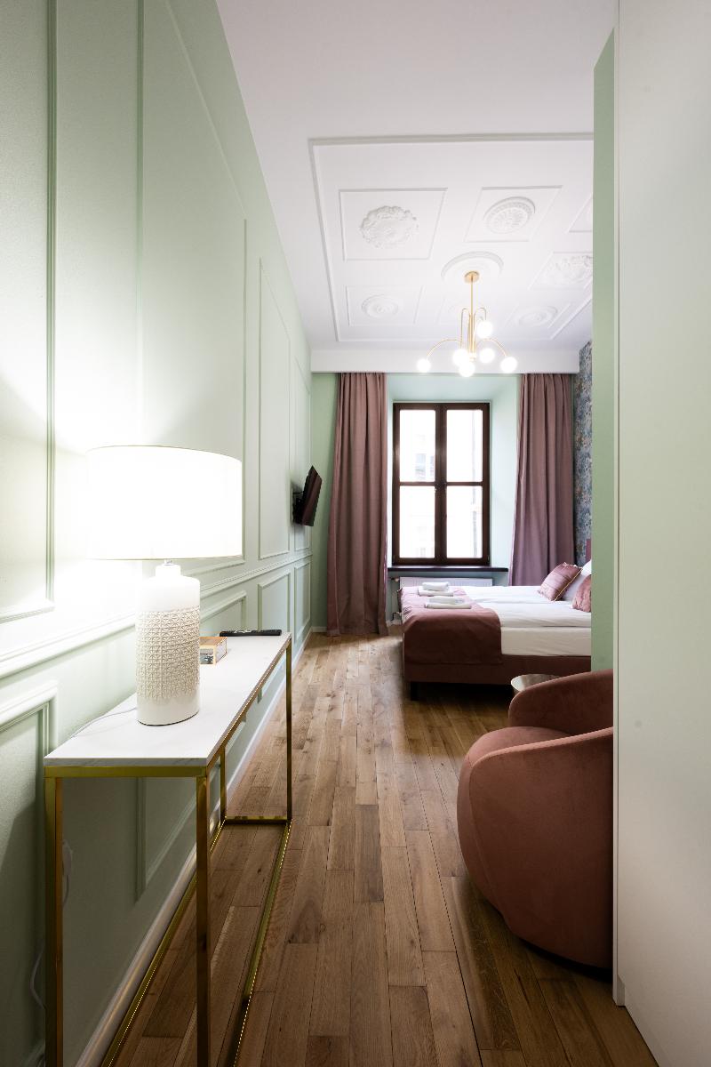 Bracka Main Square Apartments image